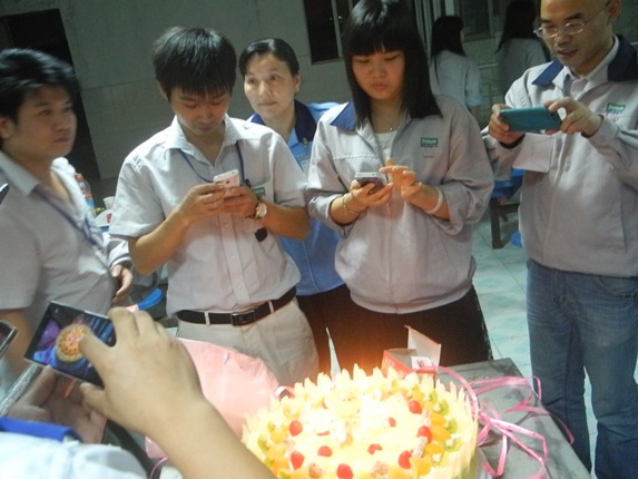 10、11月員工集體生日會報(bào)道